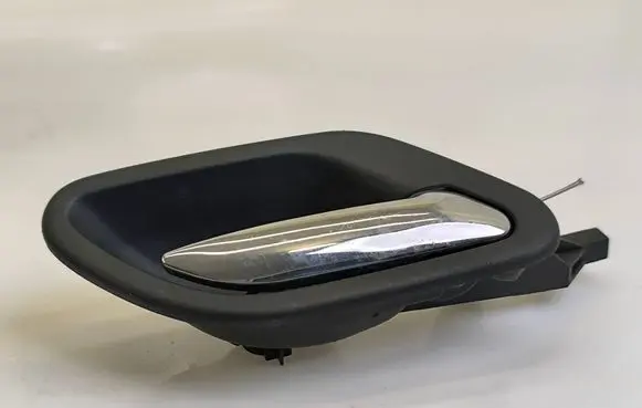 BMW 5 E39 Front door interior handle 8226050