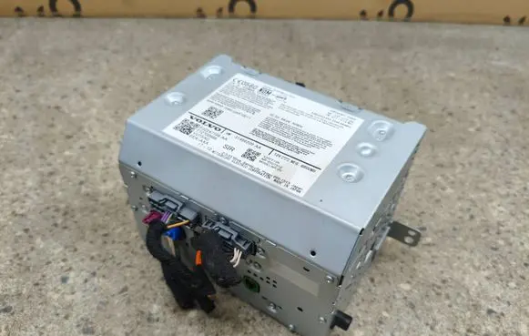 Volvo XC40 Radio/CD/DVD/GPS head unit 31466209AA T72700688