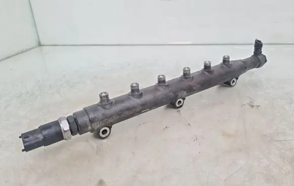 Volvo S60 Fuel main line pipe 0445215010