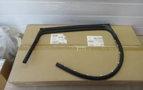 Mini Clubman F54 Sliding door rubber seal 7344157158