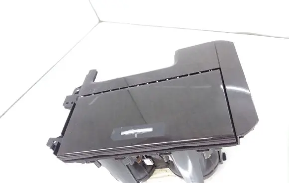 Cup holder front
