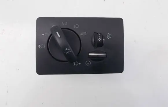 Ford Focus C-MAX Light switch 7M5T13A024CA