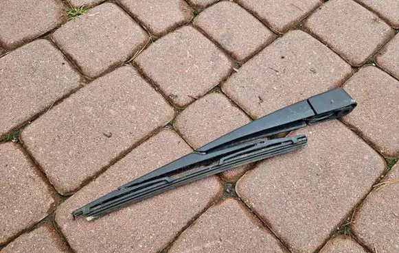 Opel Grandland X Rear wiper blade arm 17TYS