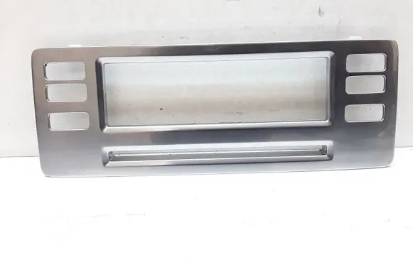Volvo V70 Radio/GPS head unit trim 30643648