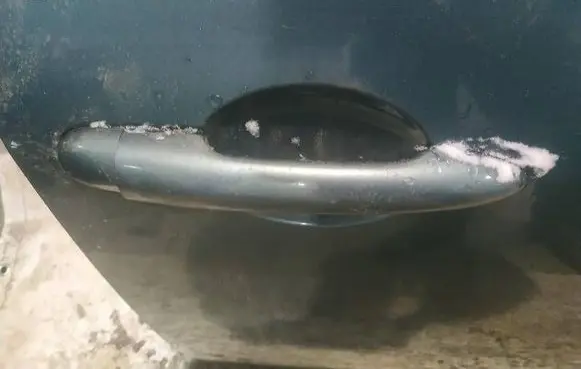 Nissan Primera Front door exterior handle 