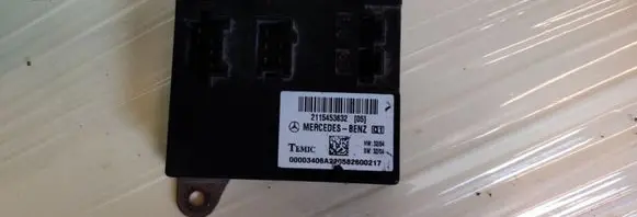 Mercedes-Benz E W211 Comfort/convenience module 2115453632