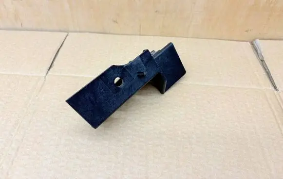 Renault Master III Headlight/headlamp mounting bracket 622208499R 077124