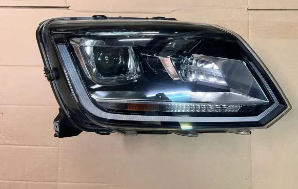 Volkswagen Amarok Headlight/headlamp 2H1941016AF
