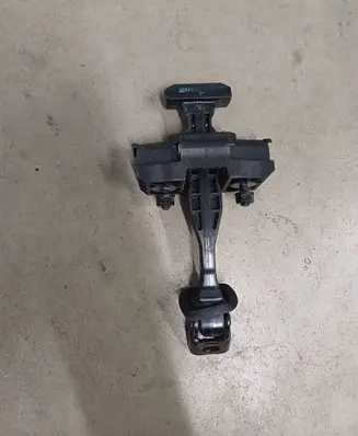 BMW X3 G01 Rear door check strap stopper 7390687