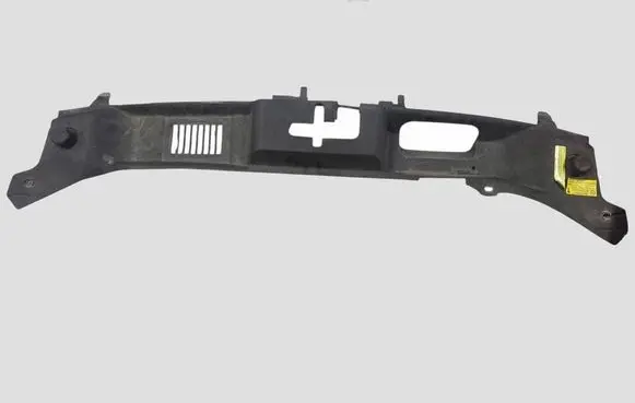 Volvo V50 Radiator trim 30716338 30716339