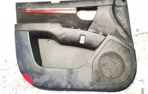 Hyundai Santa Fe Front door card panel trim p823702b00 p82370-2b000