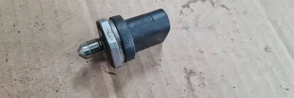 Audi A5 Sportback 8TA Fuel main line pipe 06J906051F 0261545079