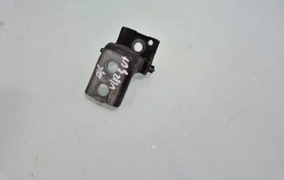 Peugeot 5008 II Front door upper hinge 