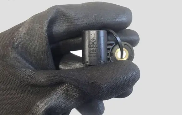 Volkswagen PASSAT B6 Camshaft position sensor