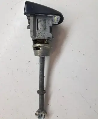 Peugeot 3008 I Front door lock (next to the handle) 59395J01