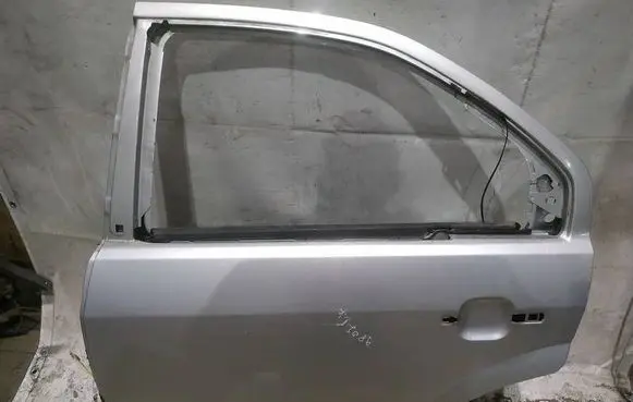 Ford Mondeo Mk III Rear door PILKOS