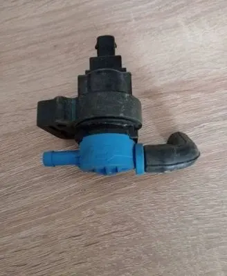 Mercedes-Benz C W203 Windscreen/windshield washer pump 0004703393