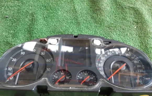 Volkswagen PASSAT B6 Speedometer (instrument cluster) A2C53145550