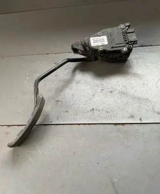 Volvo S40, V40 Accelerator throttle pedal 6PV00830100 30865642