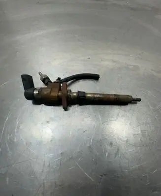 Ford Kuga I Fuel injector 9657144580 GF2643177