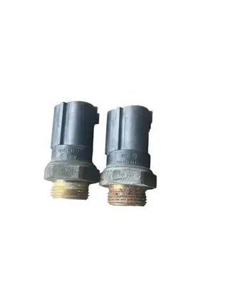 Volkswagen Golf V Coolant temperature sensor 1J0959481A
