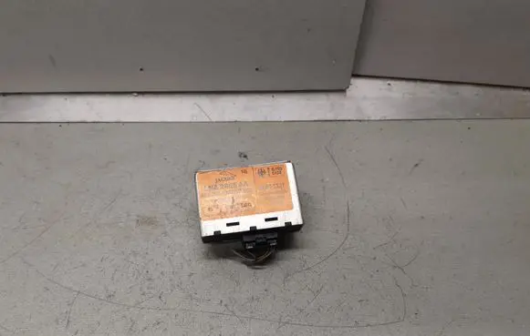 Jaguar XJ X300 Immobilizer control unit/module LNA2665AA