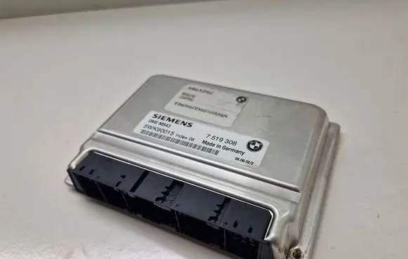 BMW 3 E46 Engine control unit/module 7519308 5WK90015 DMEMS43