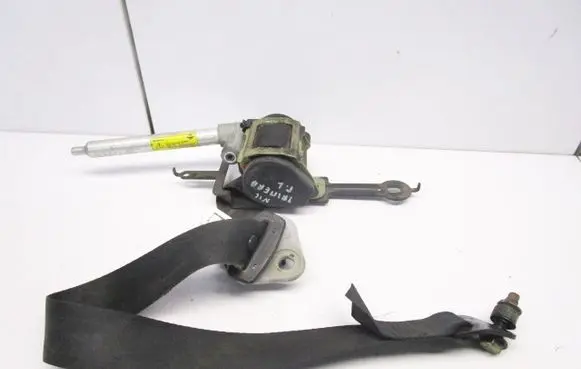 Nissan Primera Front seatbelt
