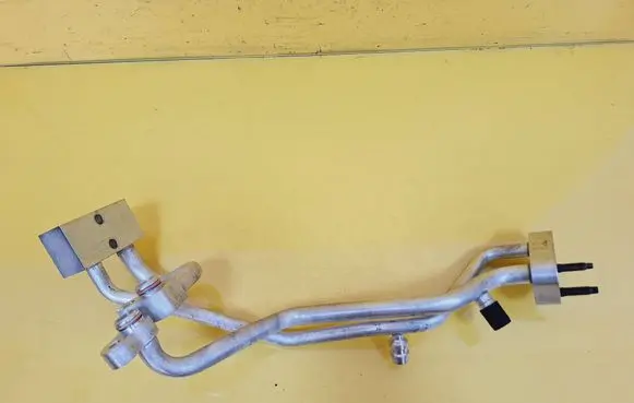 Chrysler PT Cruiser Air conditioning (A/C) pipe/hose 