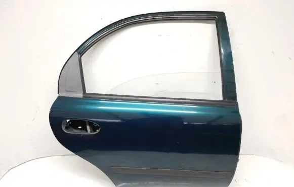 KIA Shuma Rear door