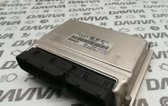 Audi A4 S4 B6 8E 8H Engine control unit/module 8E0907557E 0261207218 26SA7S16