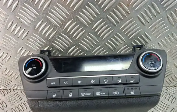 Hyundai Tucson TL Climate control unit 97250D7FH0