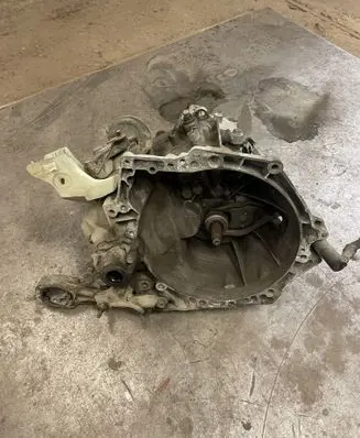 Citroen DS3 Manual 5 speed gearbox 9680886910