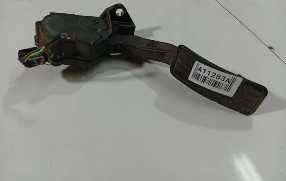 Subaru Legacy Accelerator throttle pedal 36010AG140