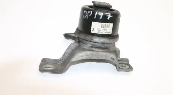 Volvo V60 Engine mount bracket 31375722