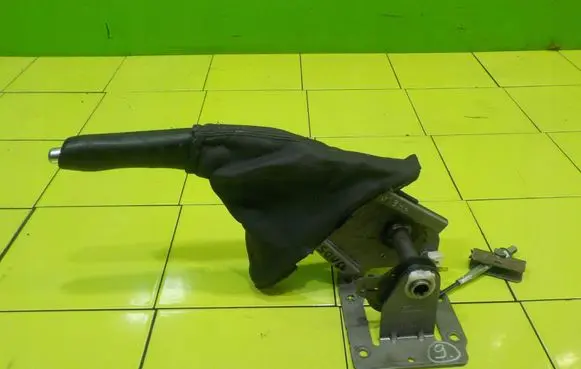 Land Rover Freelander 2 - LR2 ABS pump bracket 