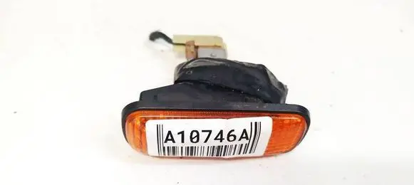Rover 620 Front fender indicator light
