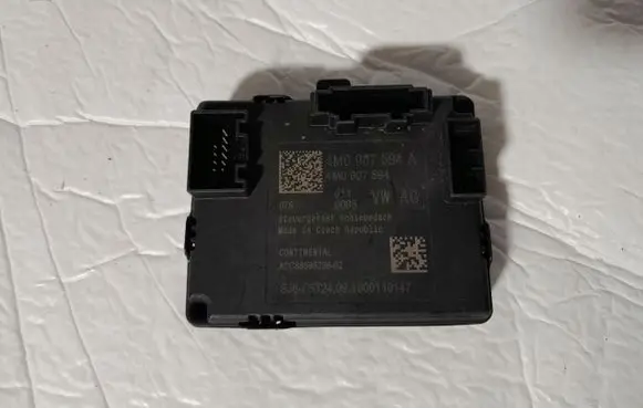 Audi A4 S4 B9 Sunroof control unit/module 4M0907594A