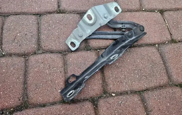 Opel Adam Engine bonnet/hood hinges 13355230