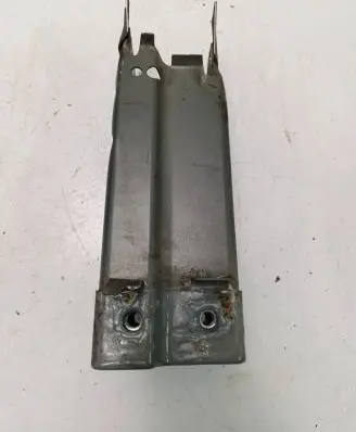 Opel Insignia A Front bumper shock/impact absorber 13235554