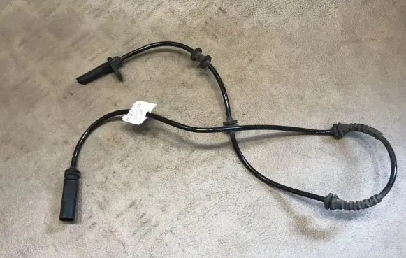 BMW 7 F01 F02 F03 F04 ABS rear brake sensor 6775864