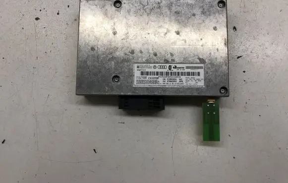 Audi A4 S4 B8 8K Bluetooth control unit module 8T0862335E