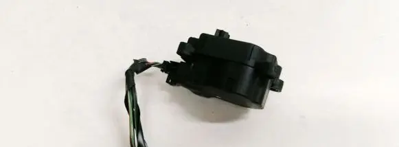 Ford C-MAX I Air flap motor/actuator 3M5H19E616AB 3M5H-19E616-AB