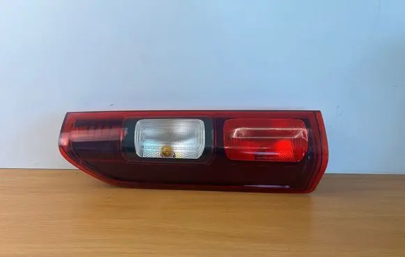 Renault Trafic III (X82) Rear/tail lights 93867974 265556737