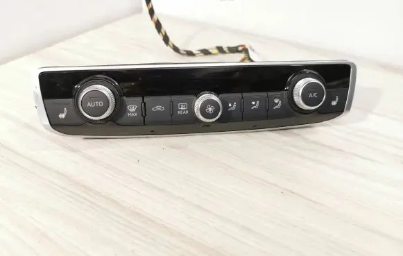 Audi A1 Climate control unit 83A820043J 901565245102