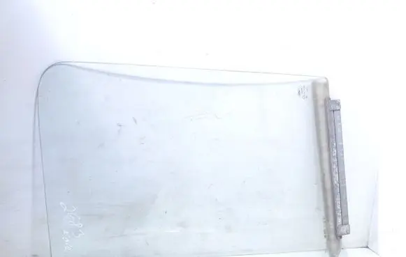 Ford Transit Front door window/glass (coupe) 
