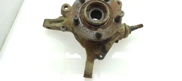 Subaru Forester SF Front wheel hub