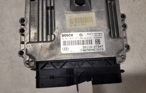 KIA Sportage Engine control unit/module 0281015371 3911427347 13240017