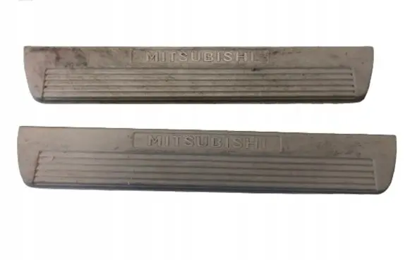 Mitsubishi Pajero Front sill trim cover