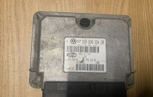 Volkswagen Golf IV Engine control unit/module 036906034DR 6160066609 42Y00RBBD